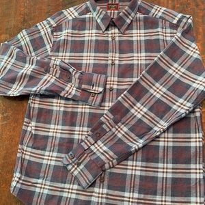Untuckit flannel shirt size L. NEW